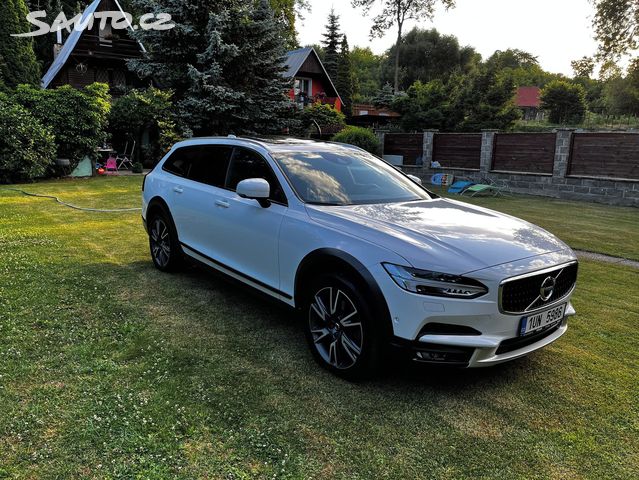 Volvo V90